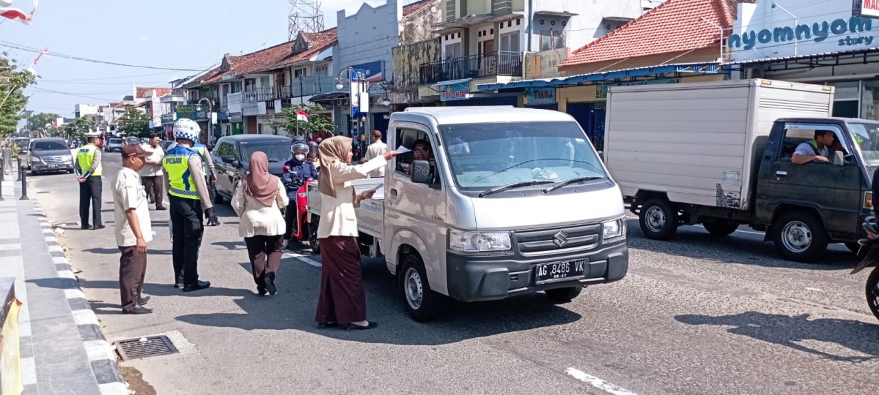 Intens Sosialisasikan Pemutihan Pajak Samsat Ponorogo Gelar Edukasi