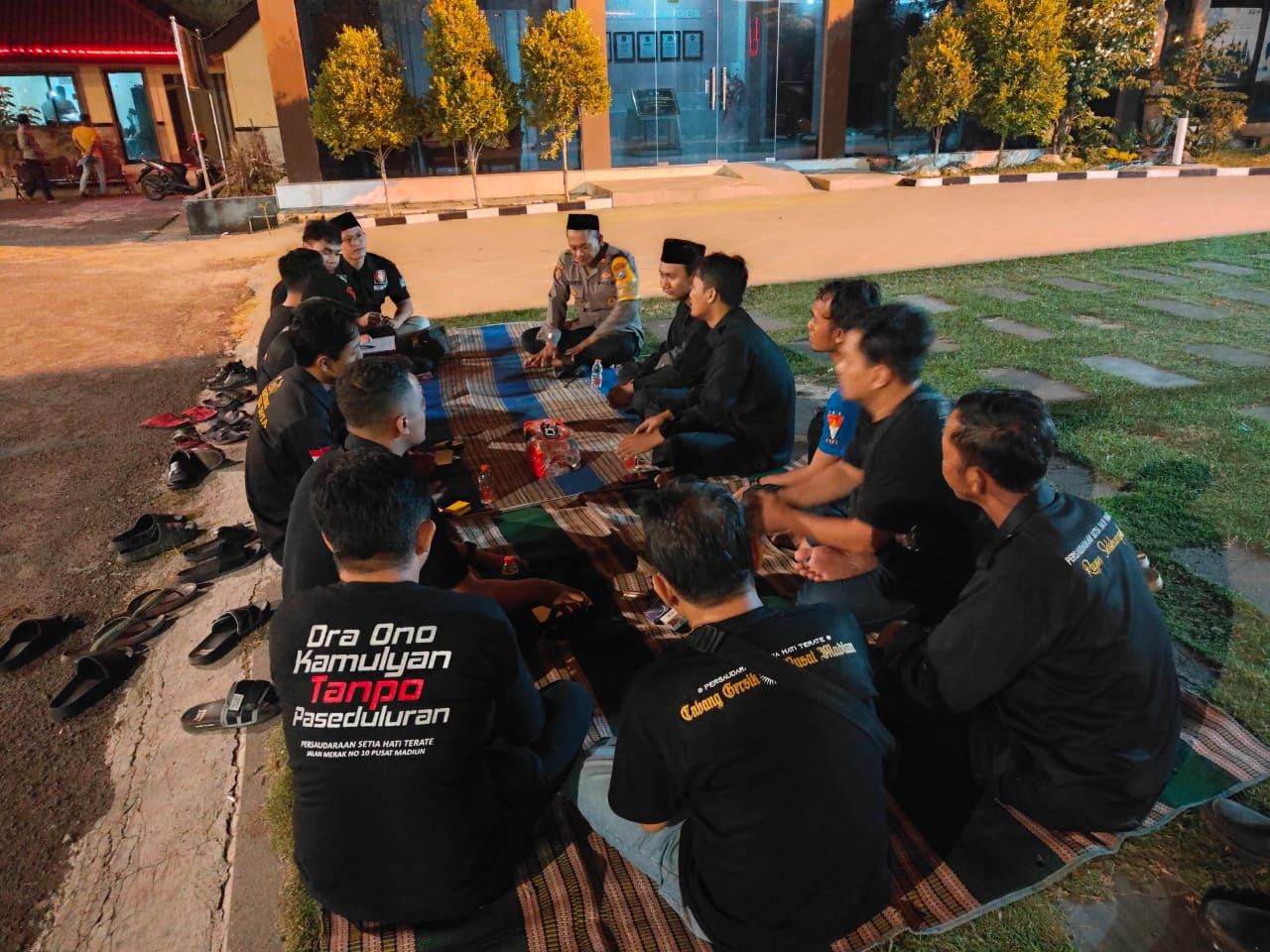 Iptu Suharto mengadakan kegiatan silaturahmi antara Ketua ranting pencak silat se- Kabupaten Gresik