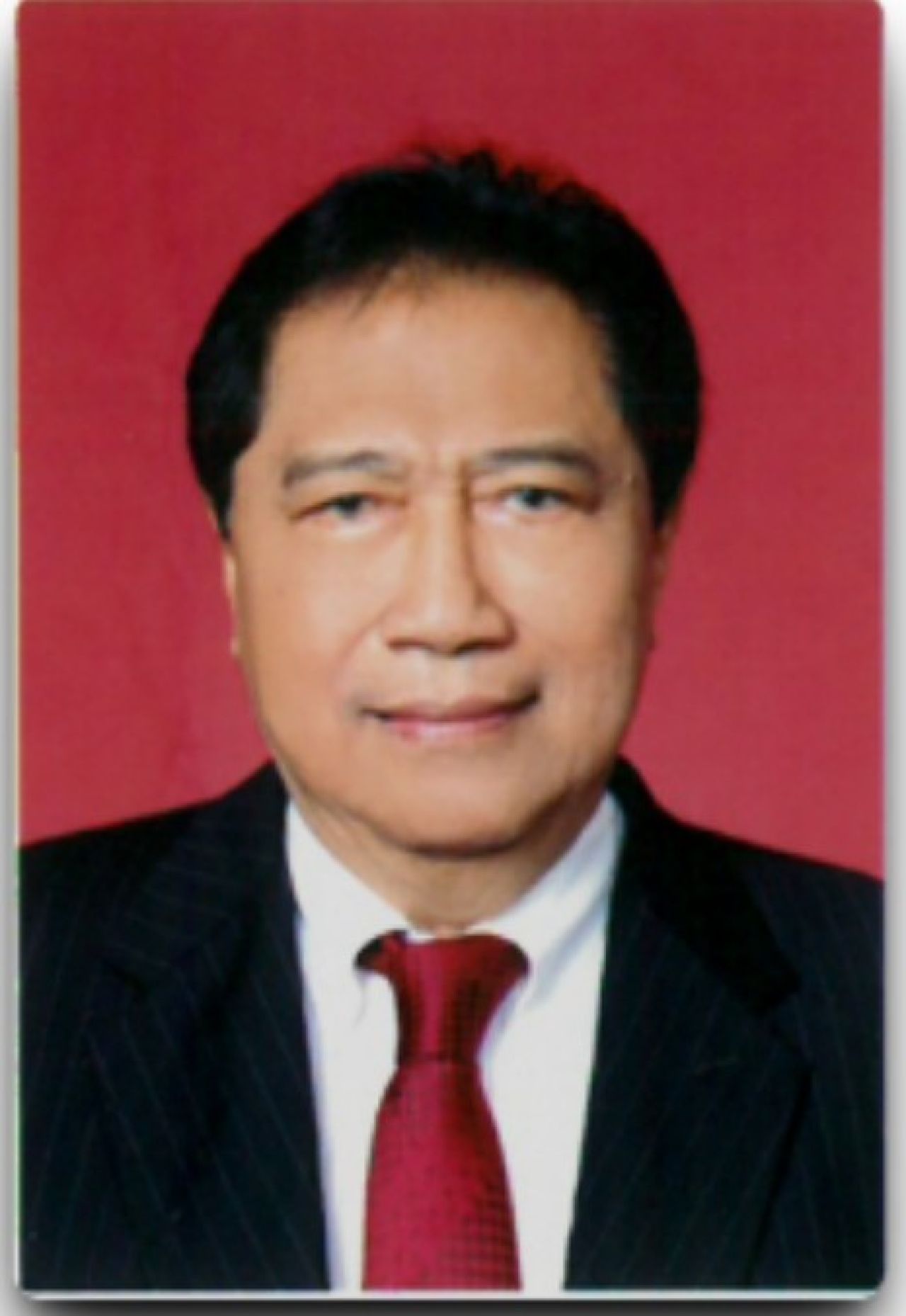 Dr. Transtoto Handadhari