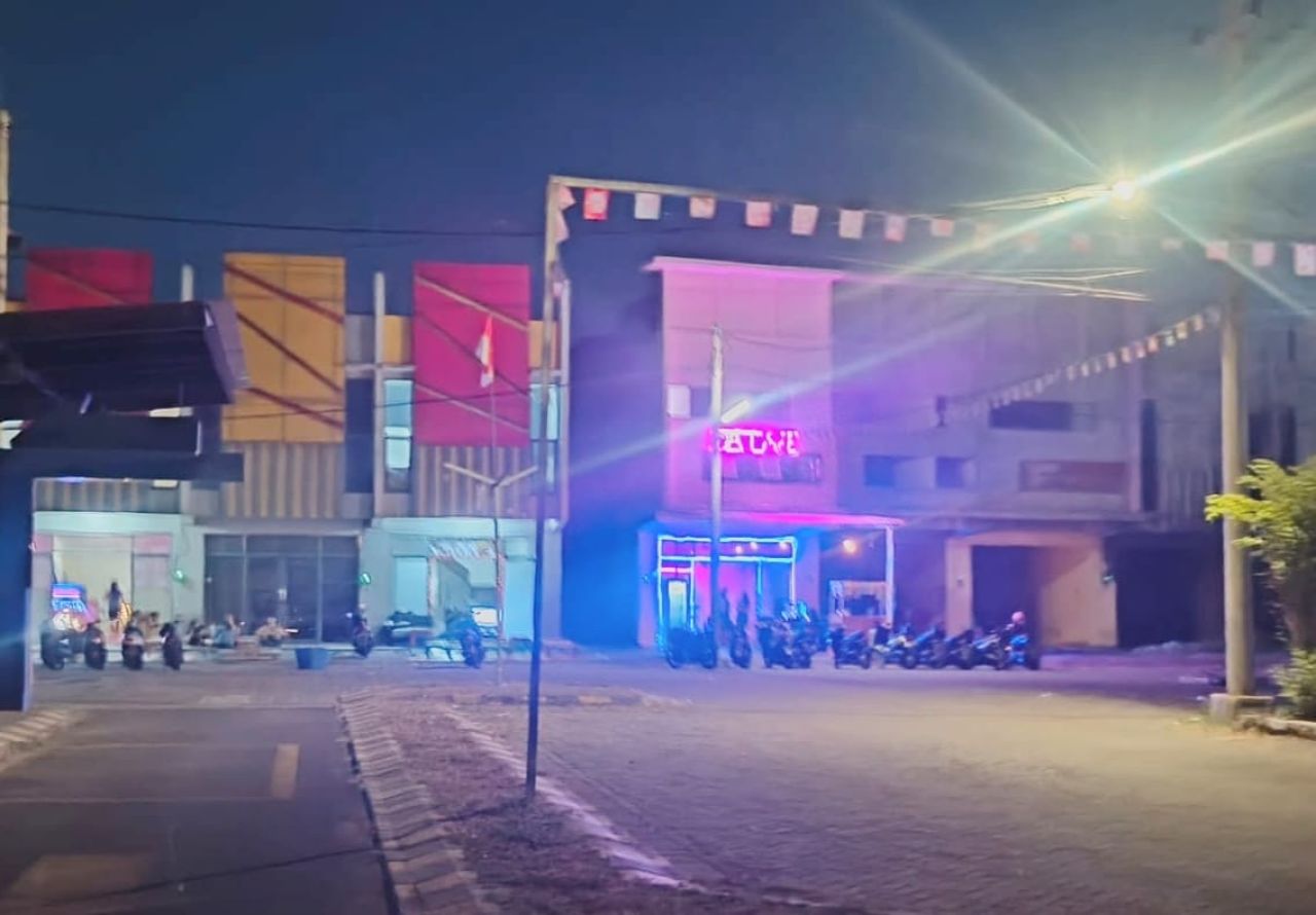 Cafe-cafe usaha karaoke diruko Gempol 9 jadi korban palak oknum