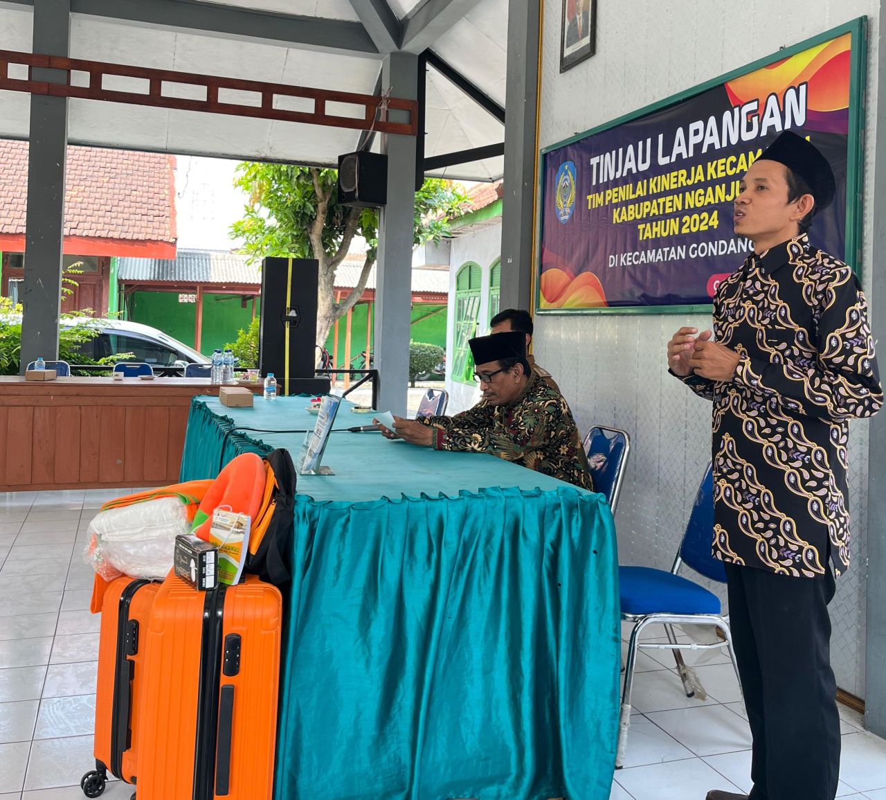 Noto Sudarmiko, Direktur Utama PT ITTIBA Tour and Travel saat paparan
