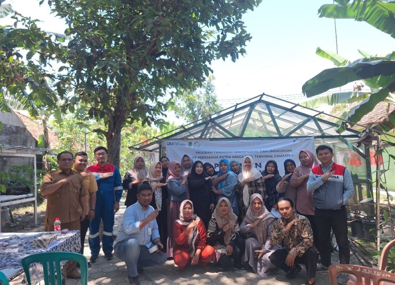 Pertamina Patra Niaga Regional Jawa Bagian Barat Berdayakan Kelompok Wanita Tani Budidaya Bayam