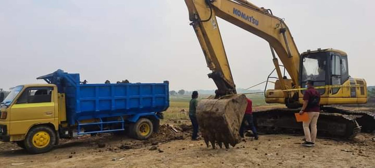 Tambang ilegal di Benjeng, Kabupaten Gresik