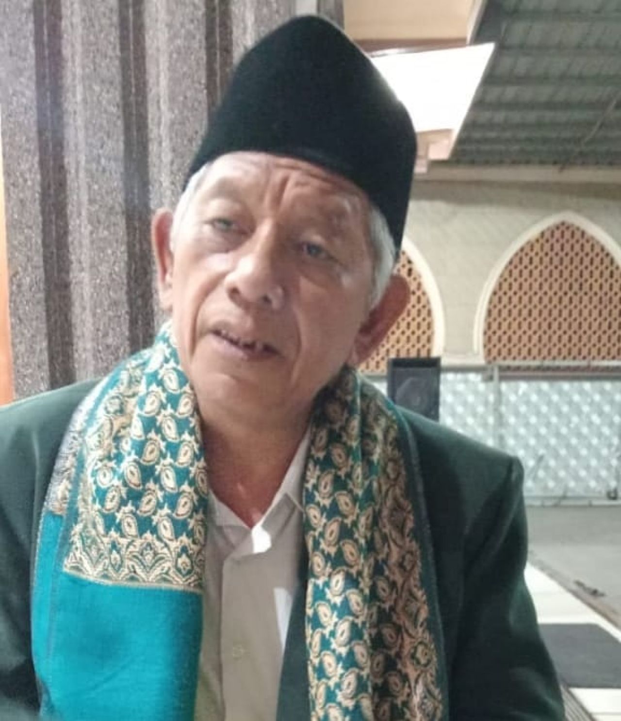 Ketua Tanfidziyah MWC NU Gempol KH Junaidi Sholeh