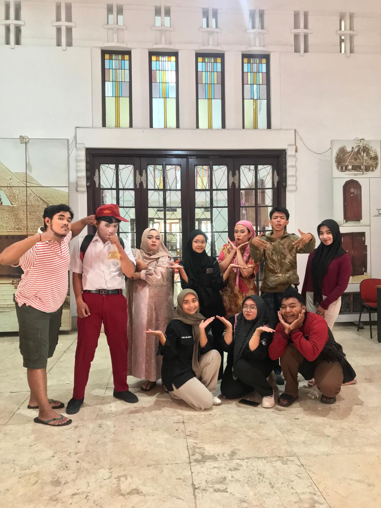 Crew dan aktor/ aktris Teatee Geo di lomba Drama Teatrikal