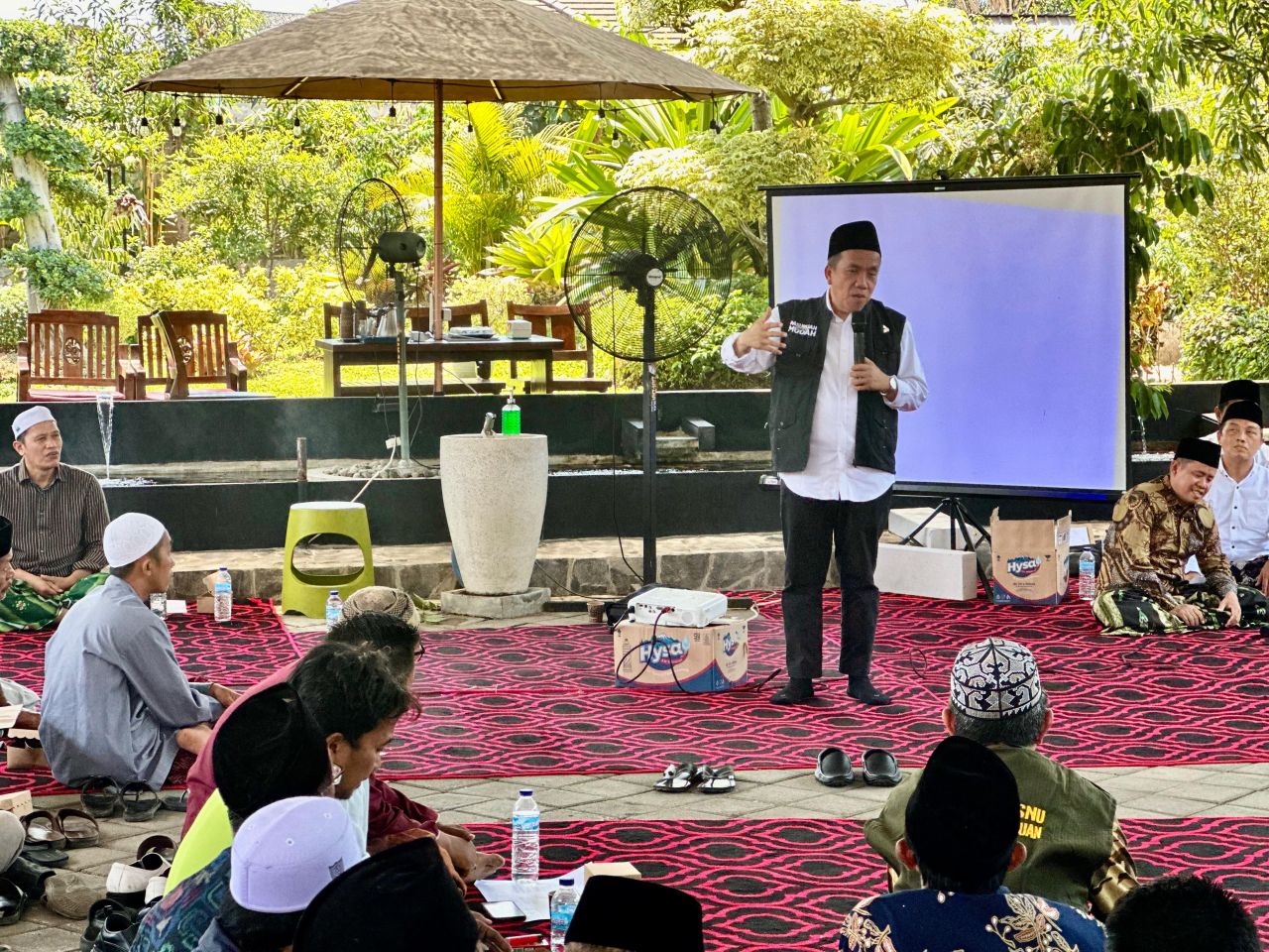 Gus Mujib Calon Bupati Pasuruan menyampaikan program unggulan di depan ratusan tokoh masyarakat dan pelaku UMKM