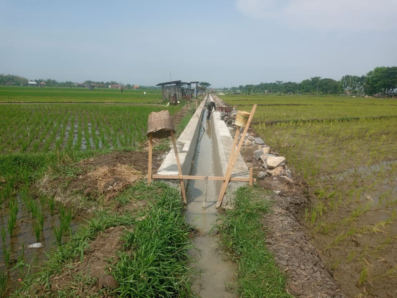 Pembangunan saluran irigasi tersier