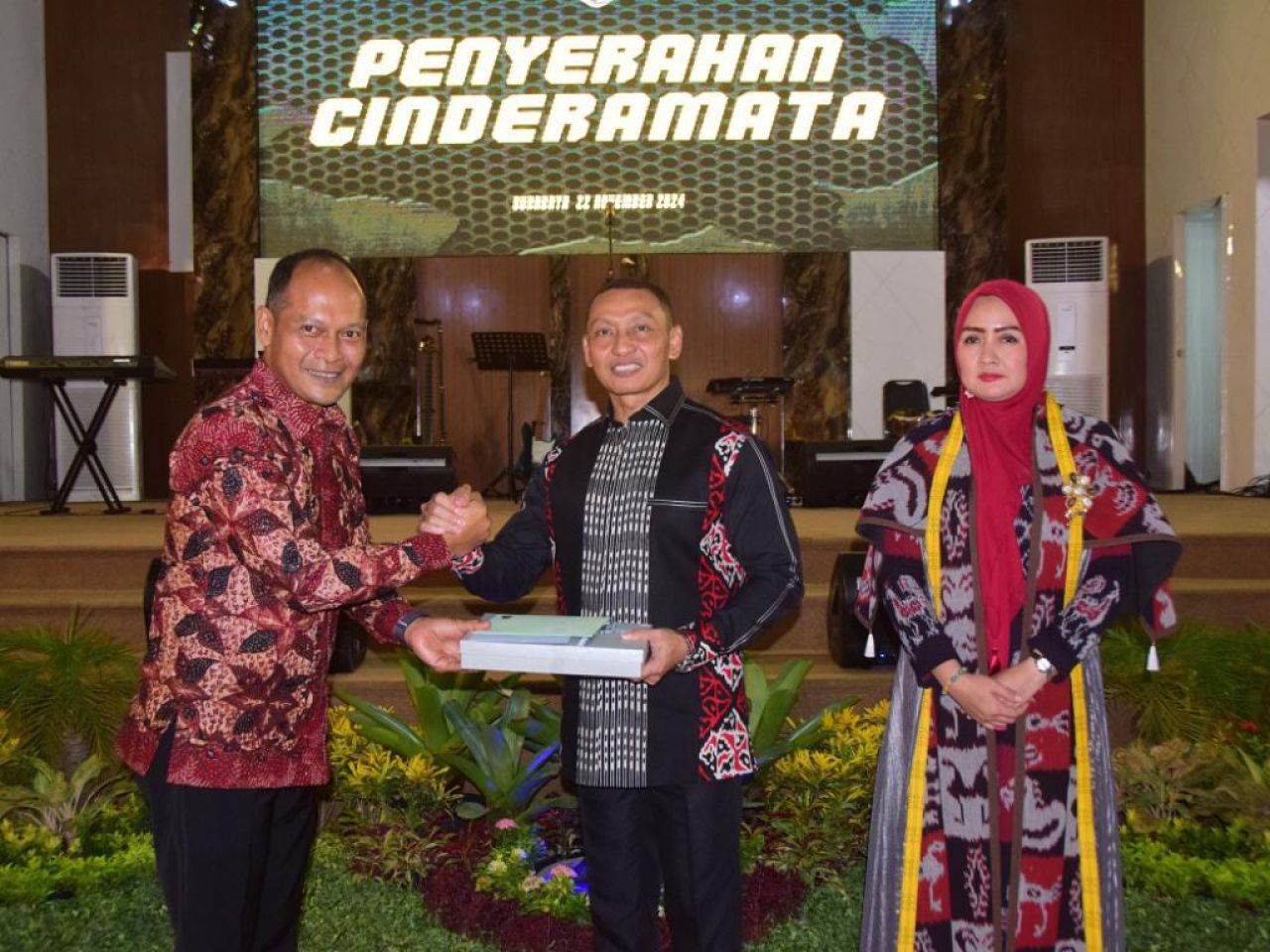 Danpuspenerbal Laksda TNI Sisyani Jaffar Hadiri Acara Lepas Sambut Kasdam V Brawijaya