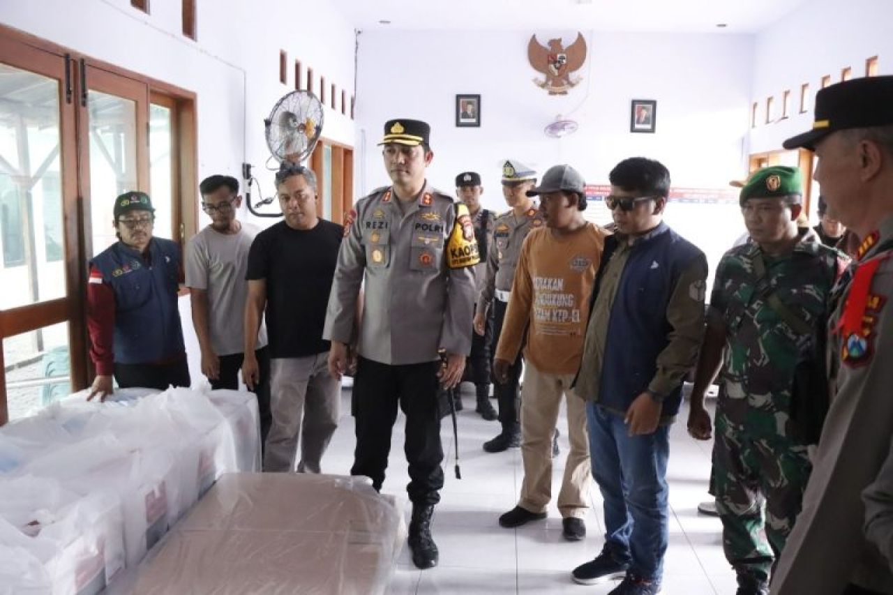 Kapolres Situbondo Bersama Forkomopinda Patroli Gabungan Cek Kesiapan Distribusi Logostik Pilkada