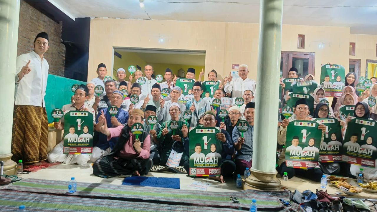 Relawan Wali Santri Pandaan mendeklarasikan diri mendukung Paslon MUDAH