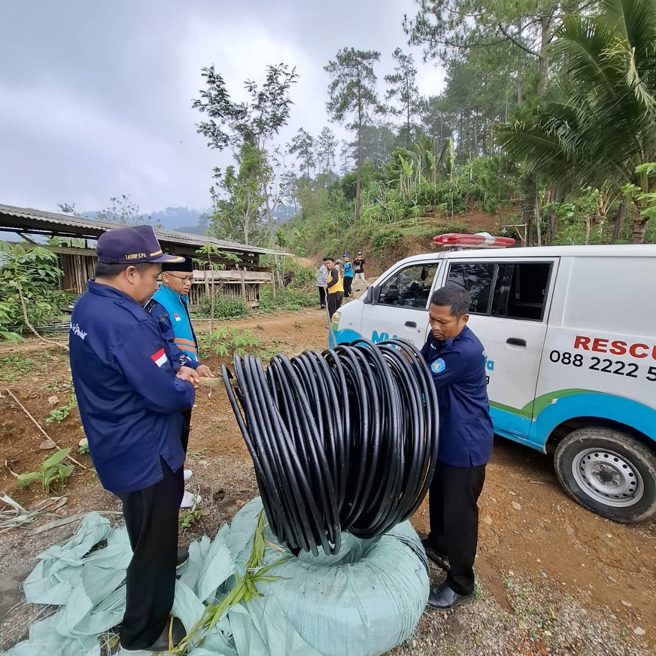 Pelaksanaan Pemasangan Pipanisasi LASNAA Nurul Hayat di Desa Baosan Kidul Ngrayun Ponorogo