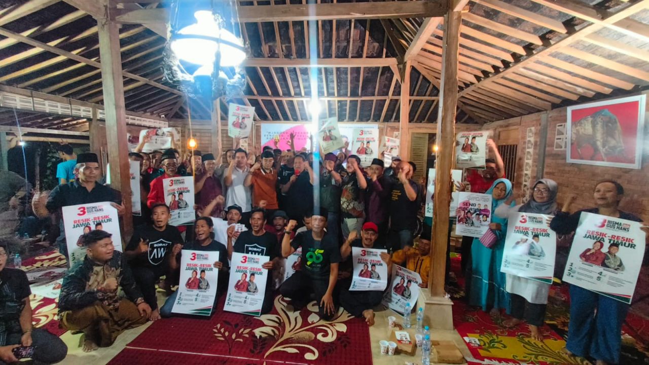 Seno Juru Bicara Paslon Gubenur dan Wakil Gubenur Jatim Risma-Gus Hans jagong bareng di Pendopo Gotong-Royong Pandaan