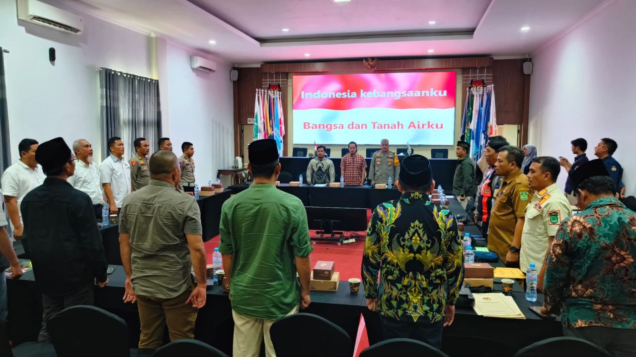 Suasana Rakor KPU bersama Forkopimda dan tim kemenangan Paslon 01 dan 02