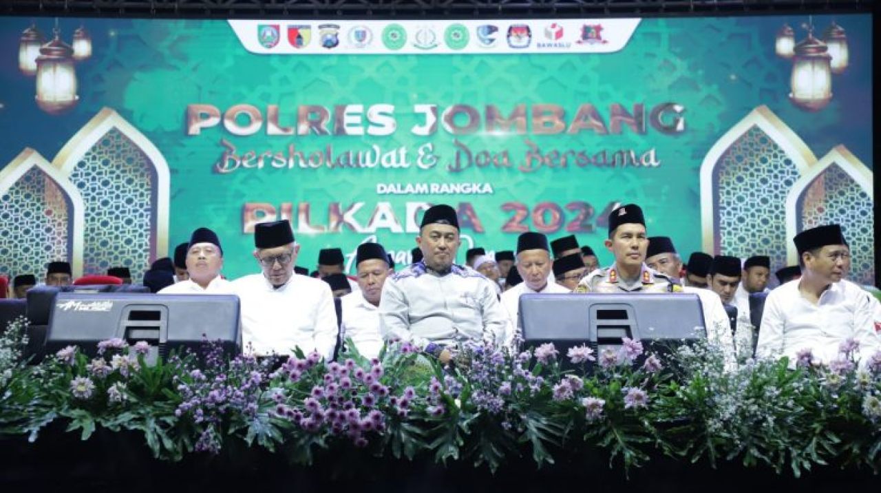 Jombang Bersholawat, Ajak Wujudkan Pilkada Damai Dan Bebas Rokok Ilegal