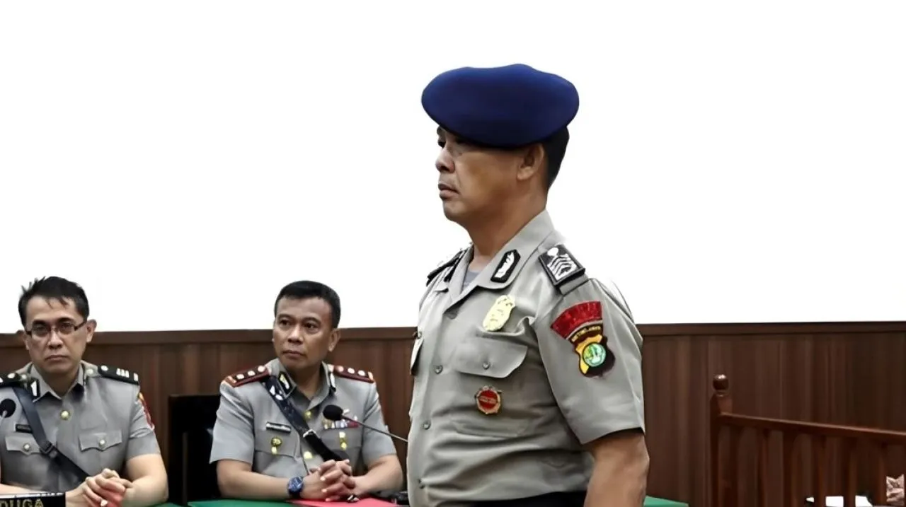 Bripka Rohmad Menangis Usai Demosi 7 Tahun, Klaim Tak Berniat Menghilangkan Nyawa