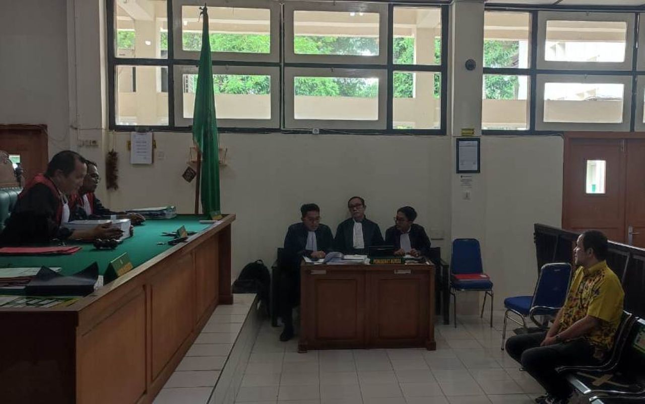 Sidang dengan terdakwa Ahmad Effendy Noor