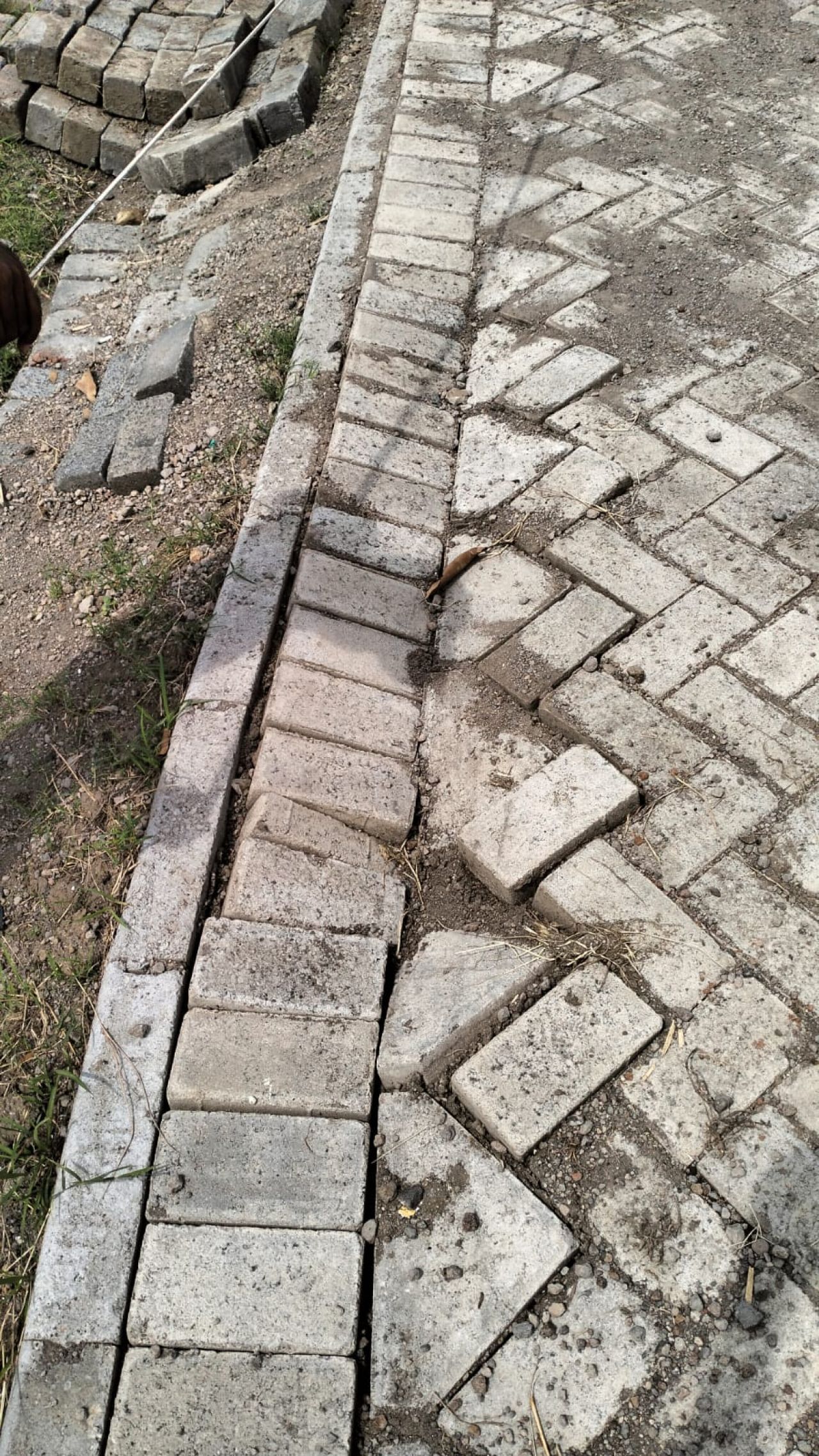 Hasil pavingisasi di Desa Sumput