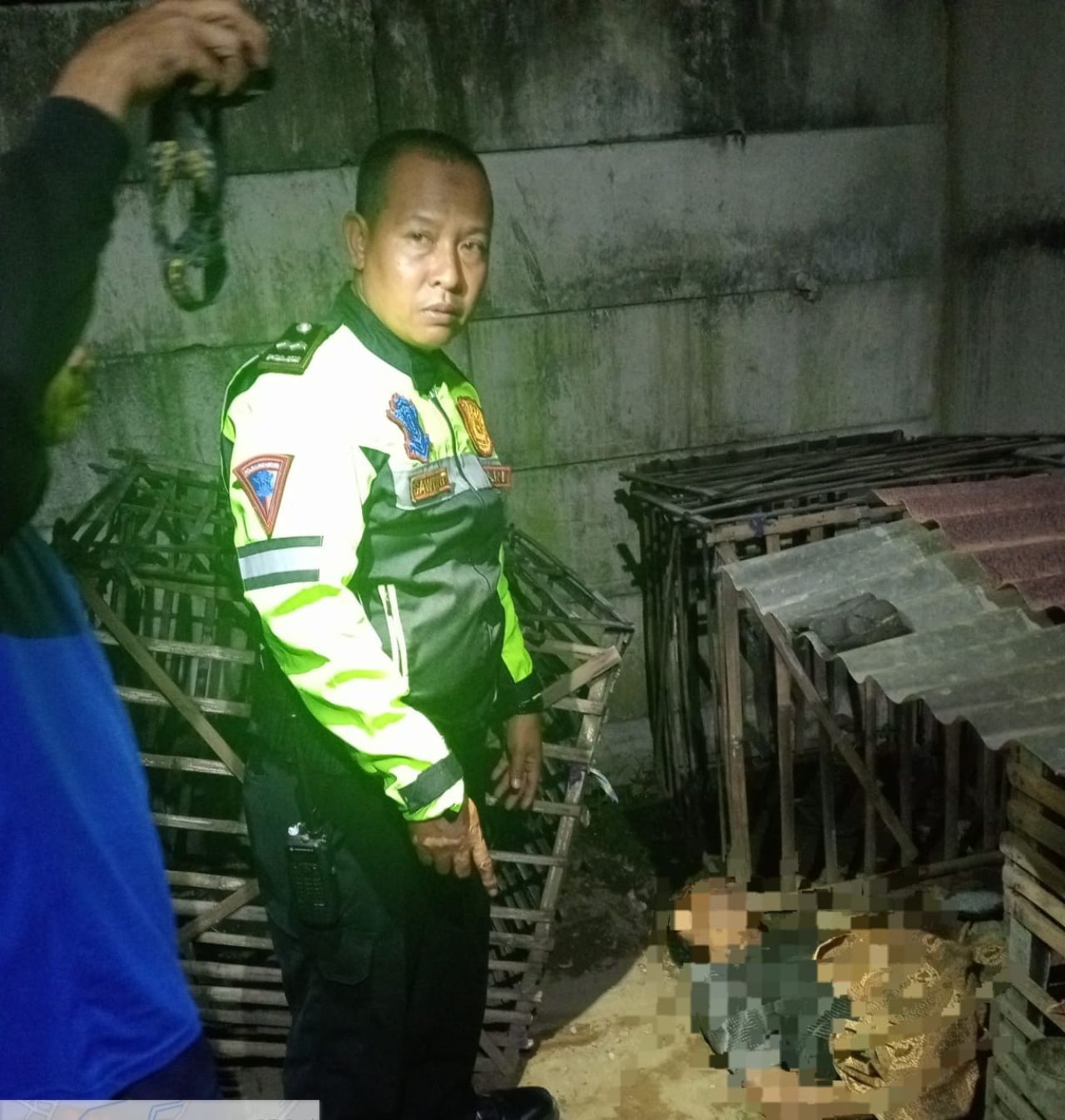 Mustakim korban pembunuhan ditemukan tergeletak di samping kandang ayam