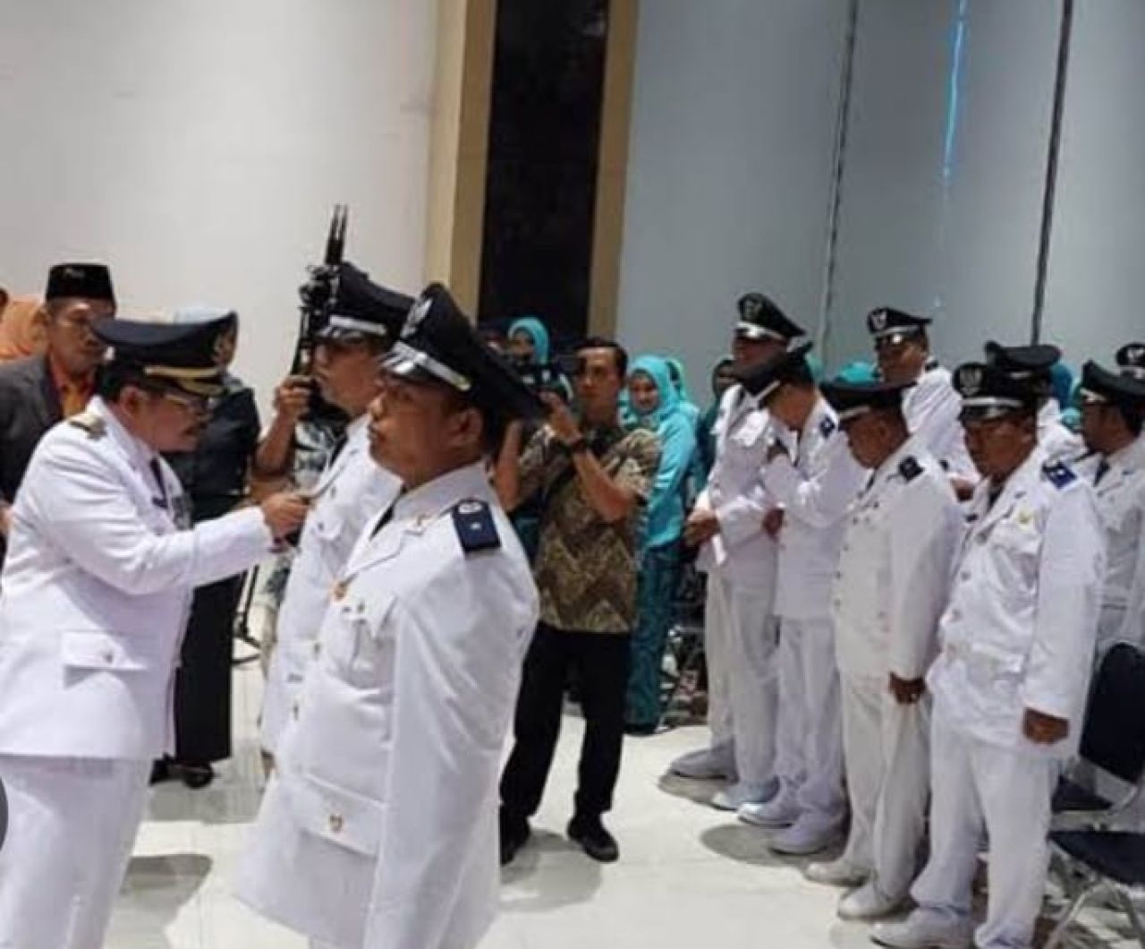 Pelantikan kades di Kabupaten Pasuruan beberapa waktu lalu