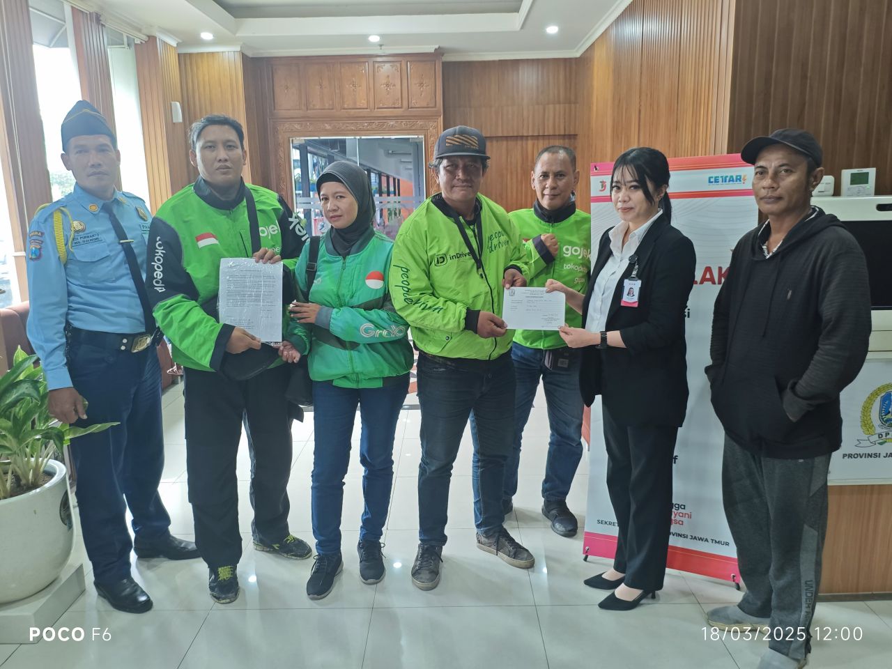 Perwakilan Driver Ojol saat mengadu di DPRD Jatim