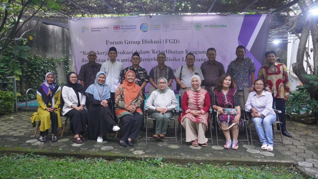 Menggalang Kolaborasi Lintas Agama untuk Perlindungan Hutan Tropis dan Masyarakat Adat di Indonesia