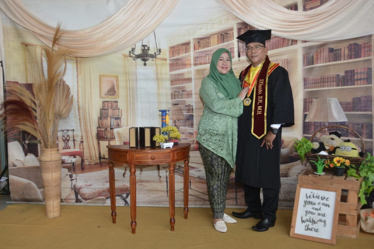 acara wisuda Pasca Sarjana Universitas Wijaya Putra Tahun 2024-2025 di Dyandra Convention Hall, Surabaya