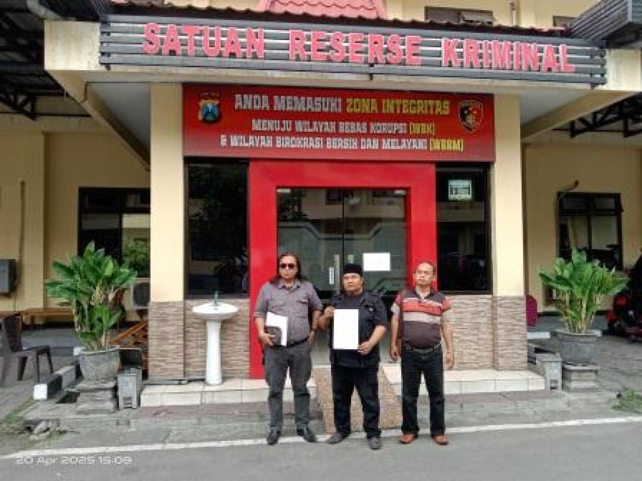 Laporan oknum Debt Collector di Polres Mojokerto