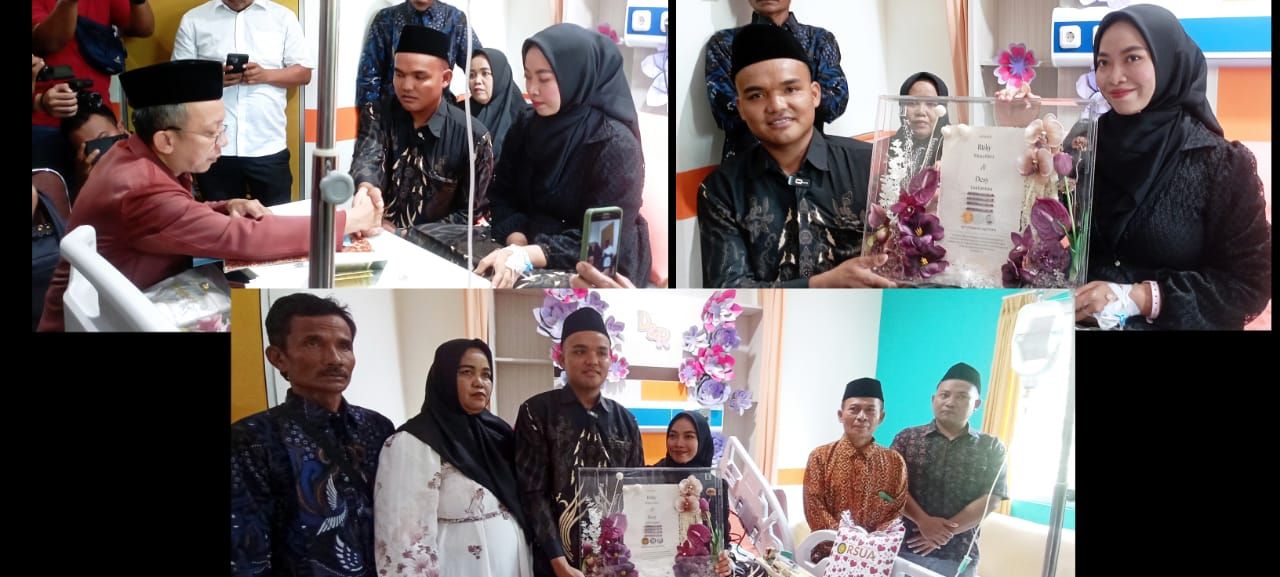 Prosesi akad nikah mempelai berdua di RSU Aisyiyah