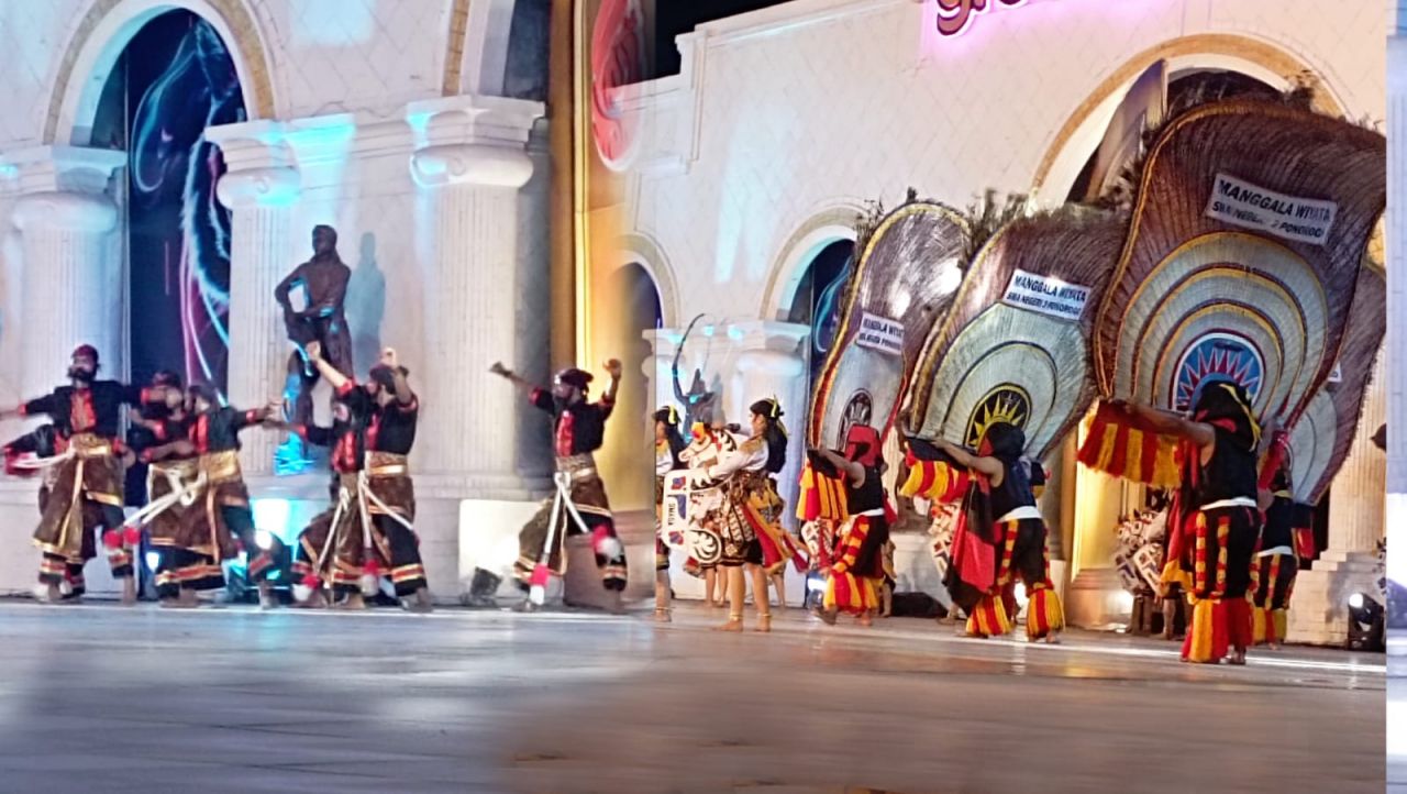 Tampil All Out di FNRP XXX Grup Reog Manggala Wiyata Pukau Penonton