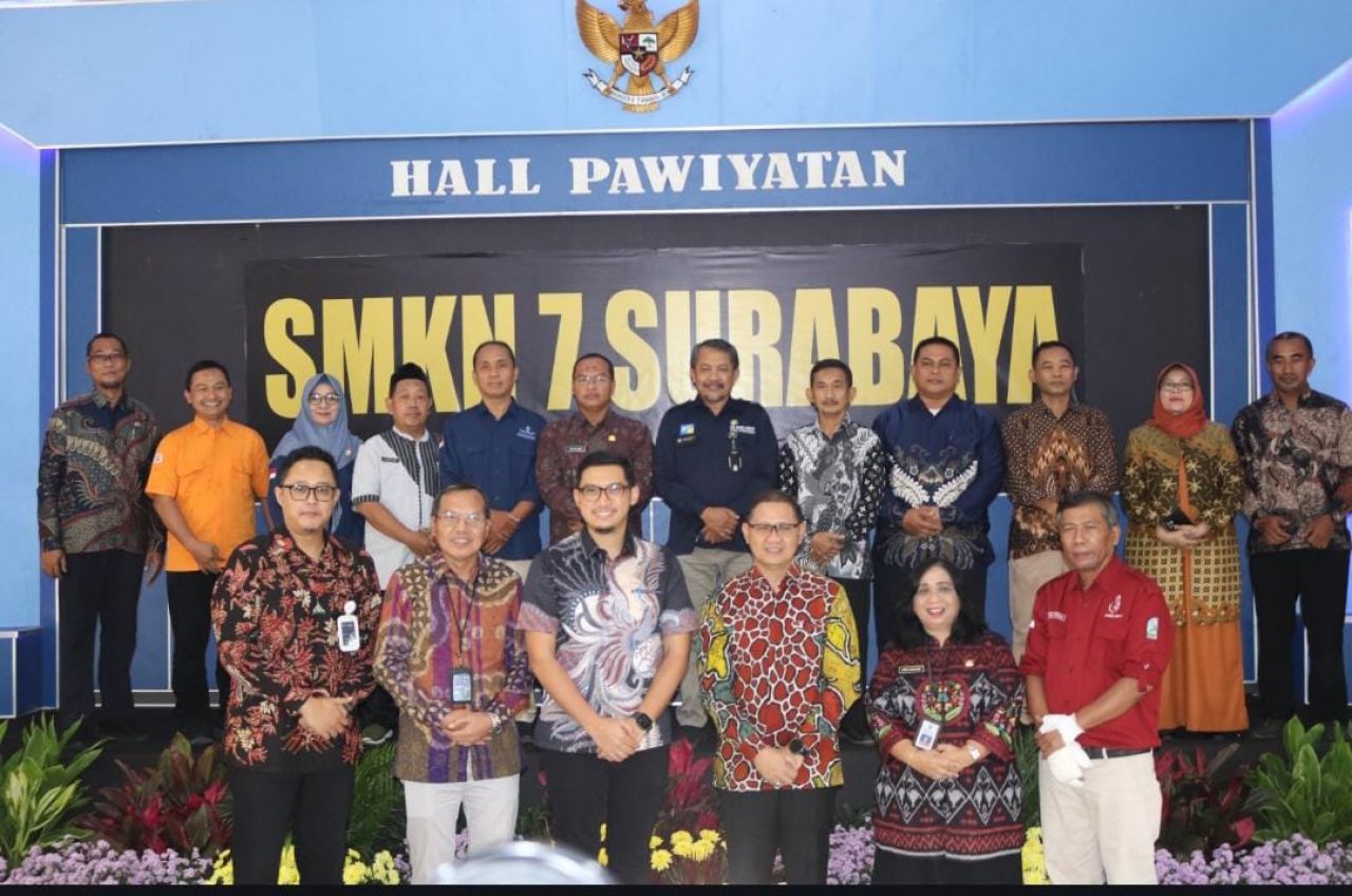Plt Kepala SMKN 7 Surabaya Tekankan Etos Kerja, Gelar Pembinaan untuk Guru dan Tenaga Kependidikan