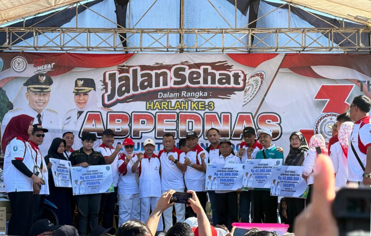 Harlah Ke-3 Abpednas, Bupati Sugiri Berikan Santunan 210 Juta Untuk Lima Ahli Waris