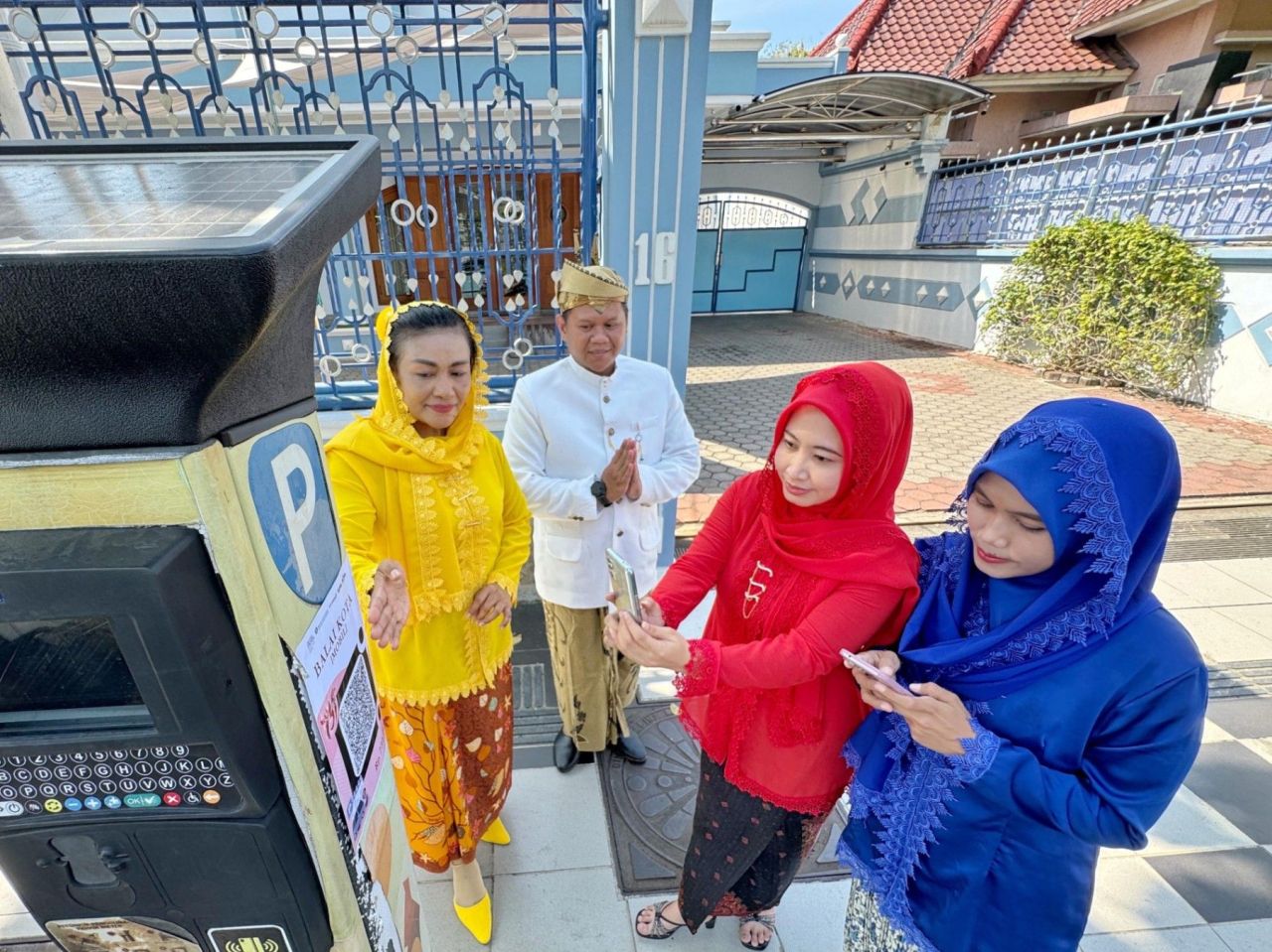 Rayakan HUT ke-80 RI, Tarif Parkir Khusus Rp 80 via QRIS Berlaku di Sejumlah Titik Surabaya