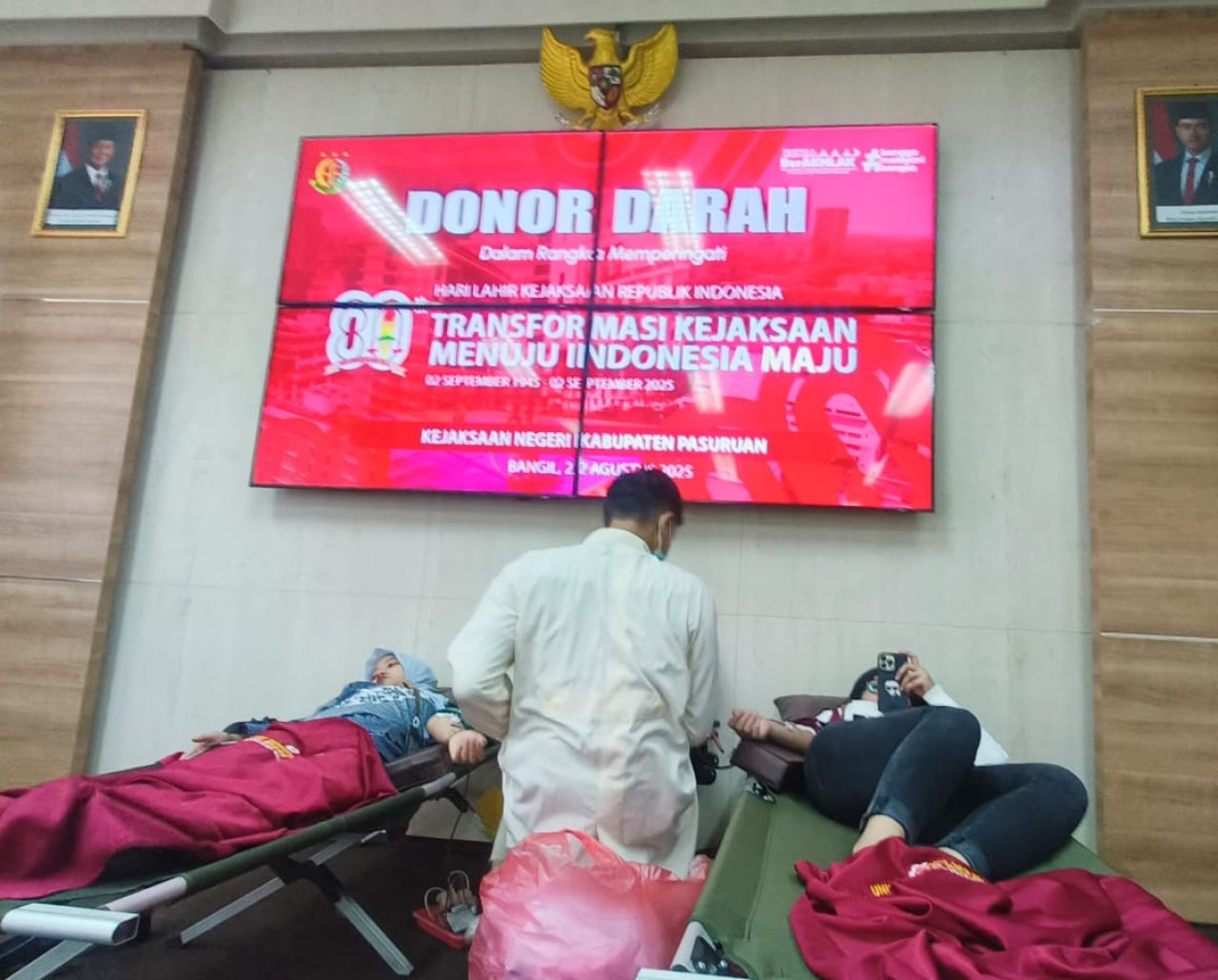 HUT ke Kejaksaan RI ke 80. Kejari Kabupaten Pasuruan menggelar bakti sosial donor darah