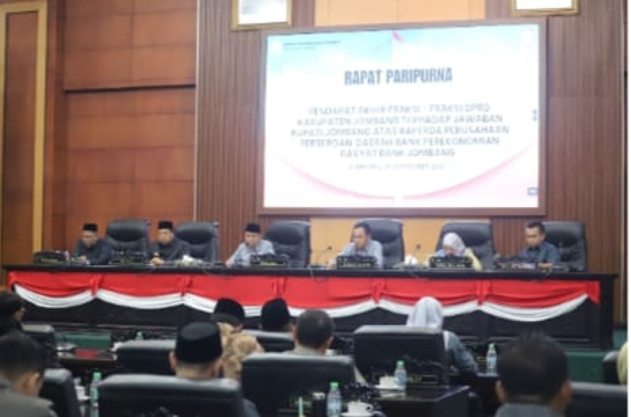 DPRD Setujui Raperda BPR Menjadi Perda Jombang