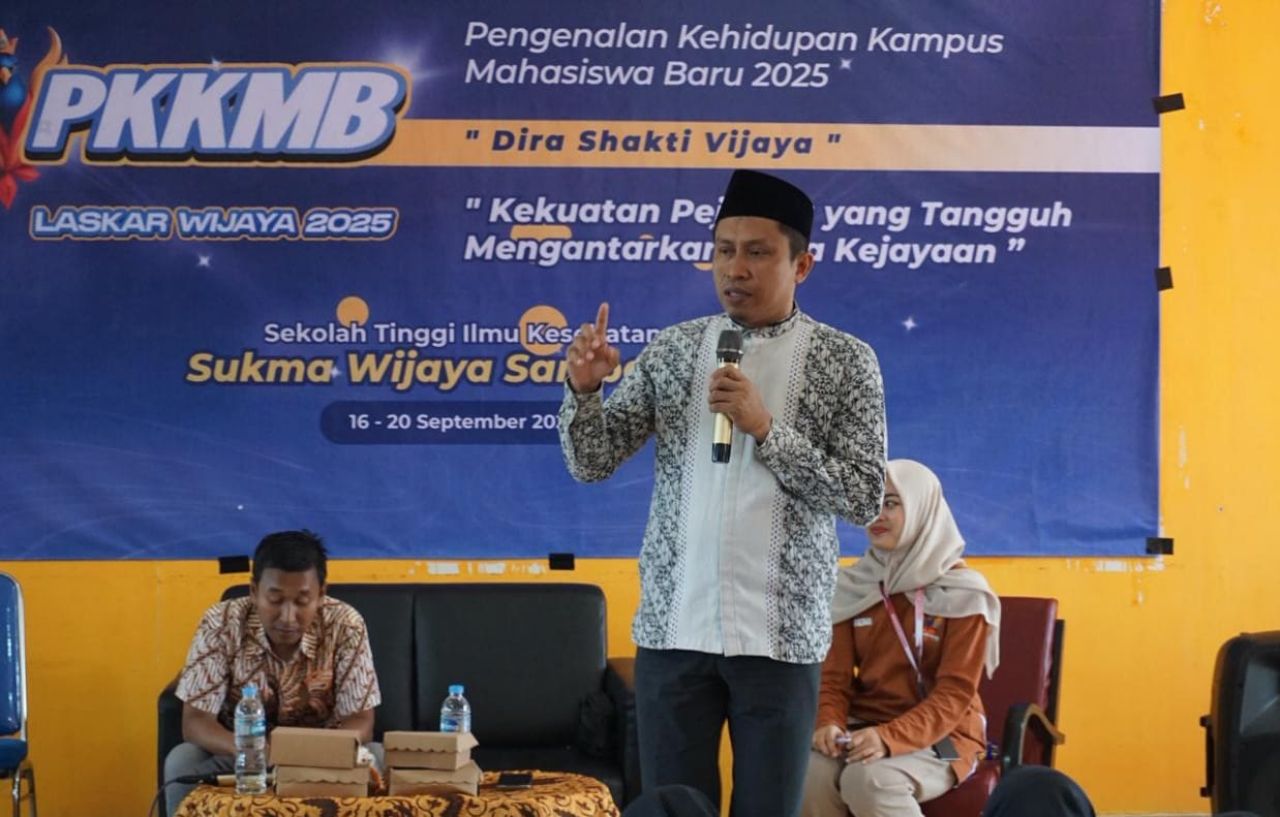 Mahfud Dorong Mahasiswa Baru STIKes Sukma Wijaya Bangun Pola Pikir Berkembang