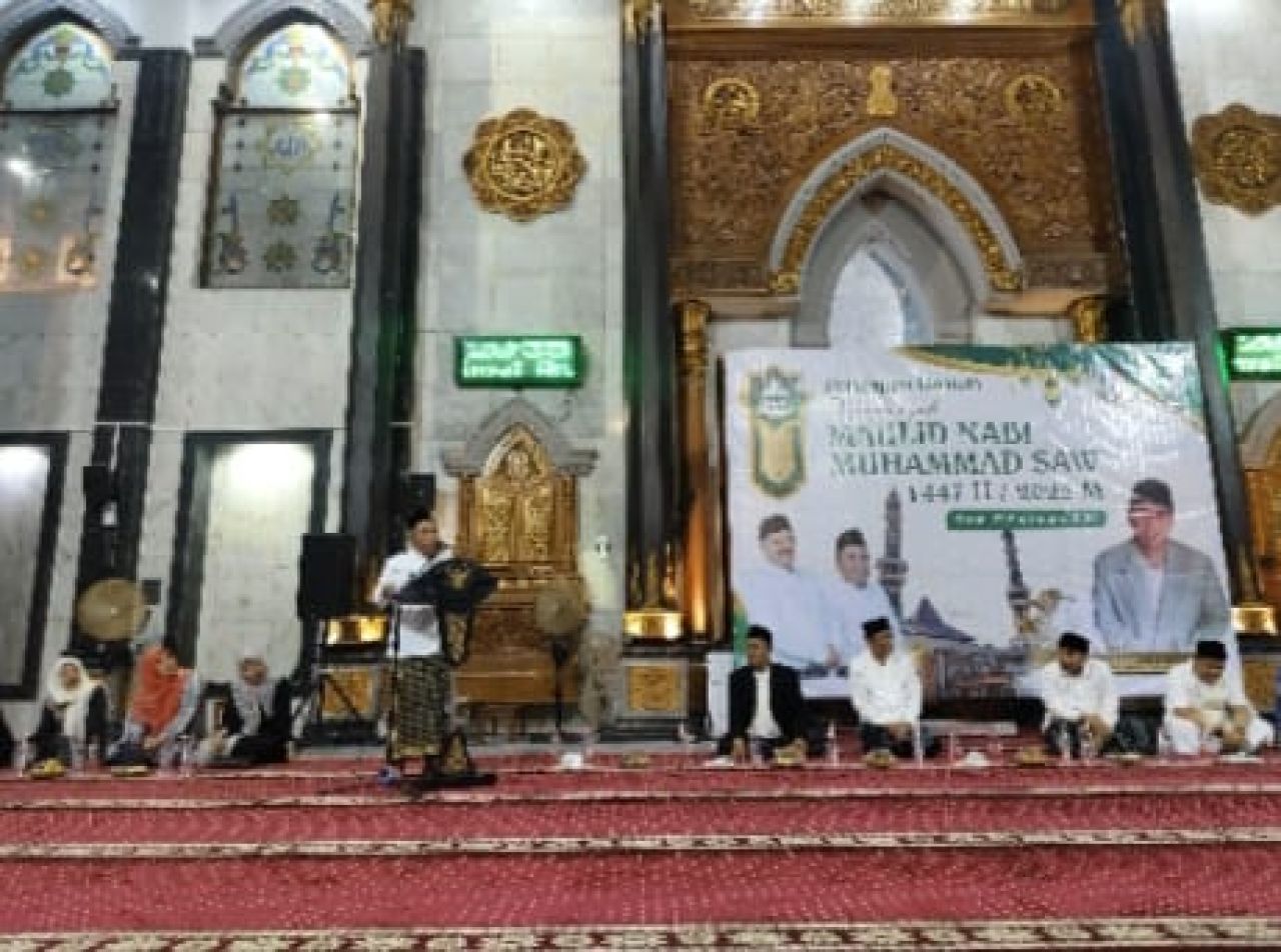 Wabup Jombang Hadiri Pengajian Umum Maulid Nabi Muhammad SAW 1447 H di Masjid Agung Baitul Mukminin
