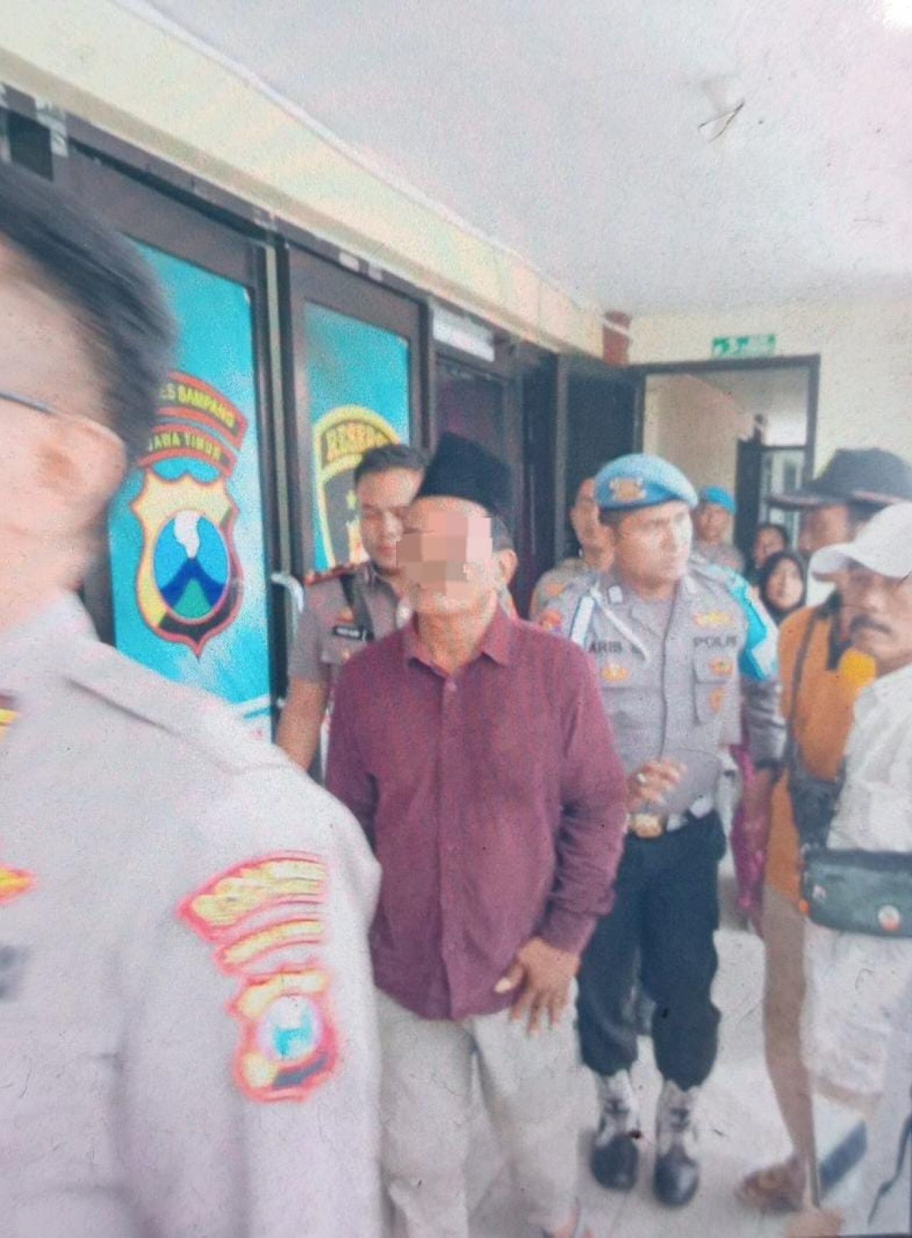 Tersangka M saat datangi Polres Sampang