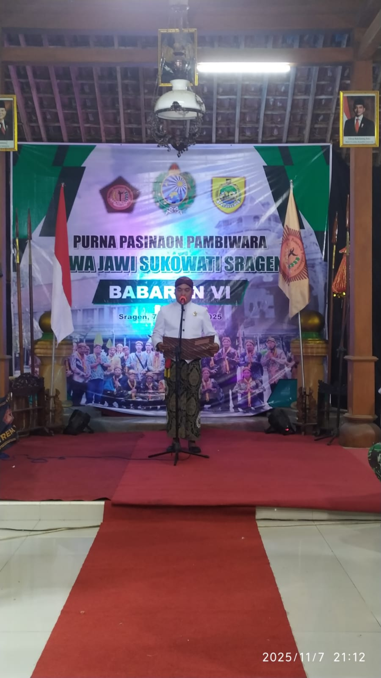 Presesi pembukaan acara wisuda