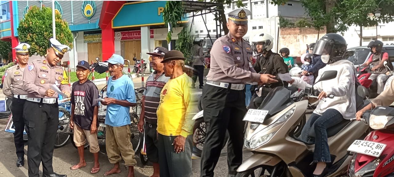 Sosialisasi Ops Zebra 2025 Satlantas Polres Ponorogo Edukasi di Simpang Empat Sar Legi