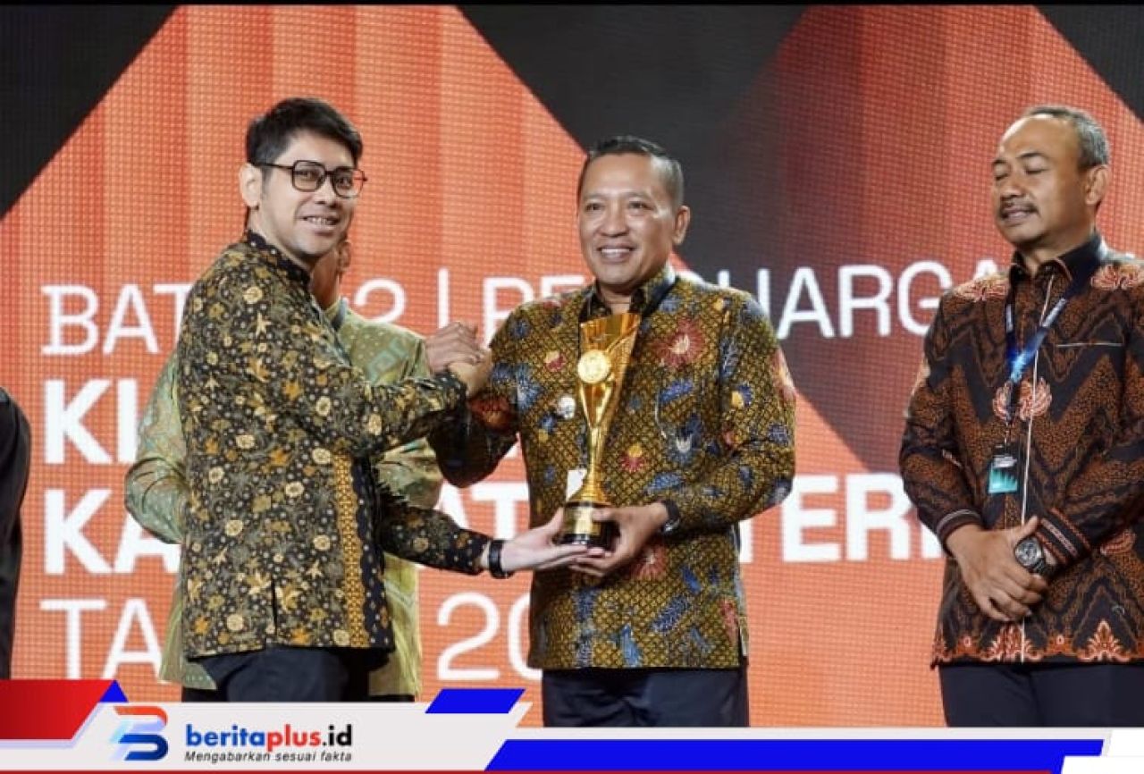 Tiga Tahun Beruntun, Kabupaten Sampang Kembali Raih Predikat Kabupaten Terinovatif di IGA 2025