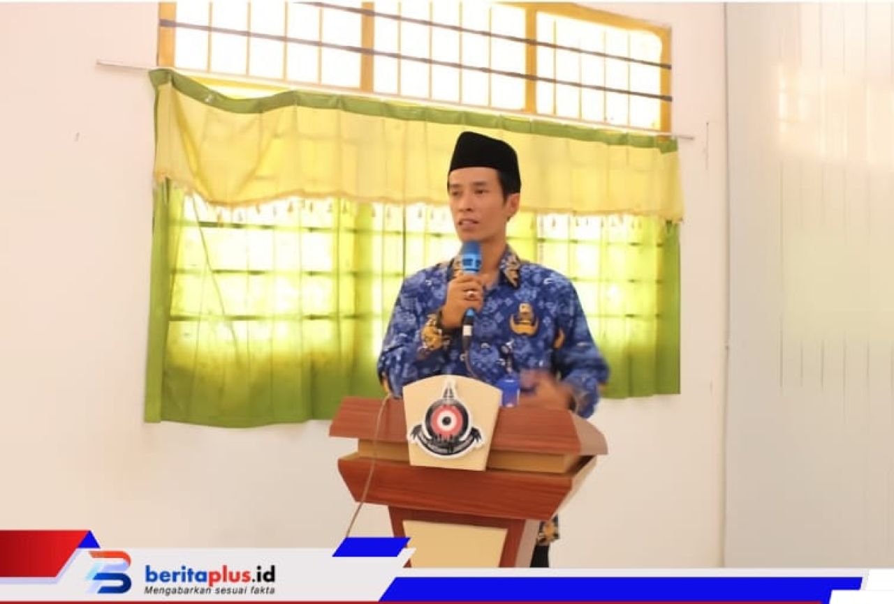 Masuki Libur Panjang, Kacabdin Sampang Minta Orang Tua Kendalikan Waktu Main Gadget Anak