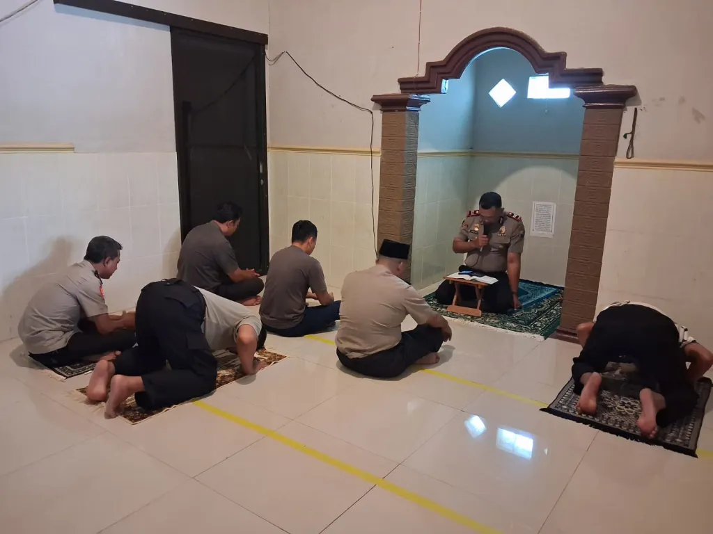 Binrohtal Rutin, Polsek Sukorejo Perkuat Keimanan dan Mental Personel
