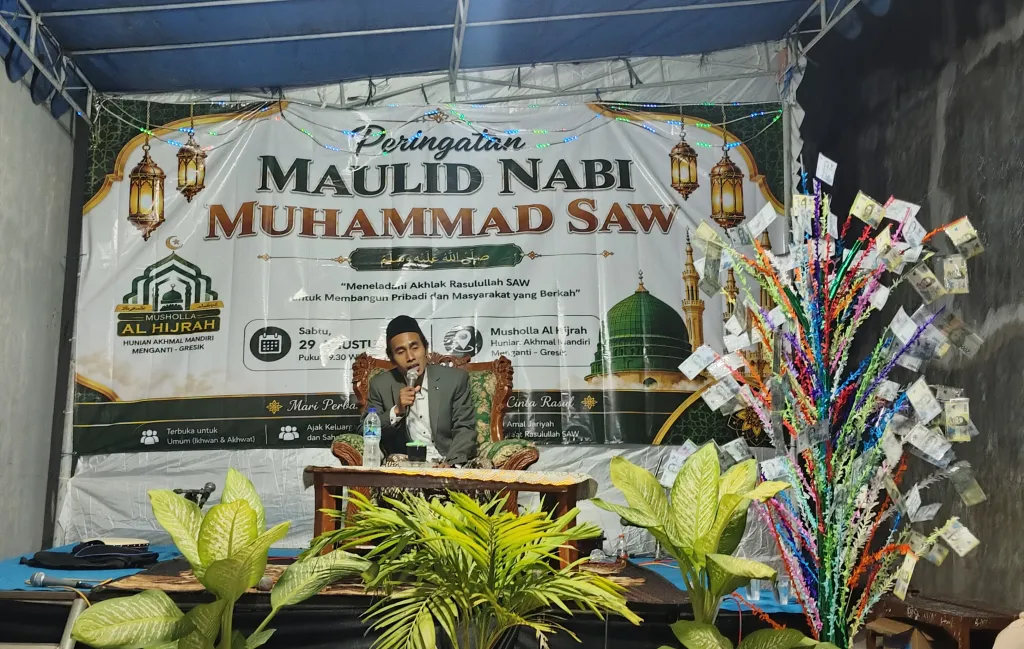 Khidmat dan Semarak, Maulid Nabi di Musholla Al-Hijrah Diisi Tausiyah dan Banjari TPQ Al Hijrah