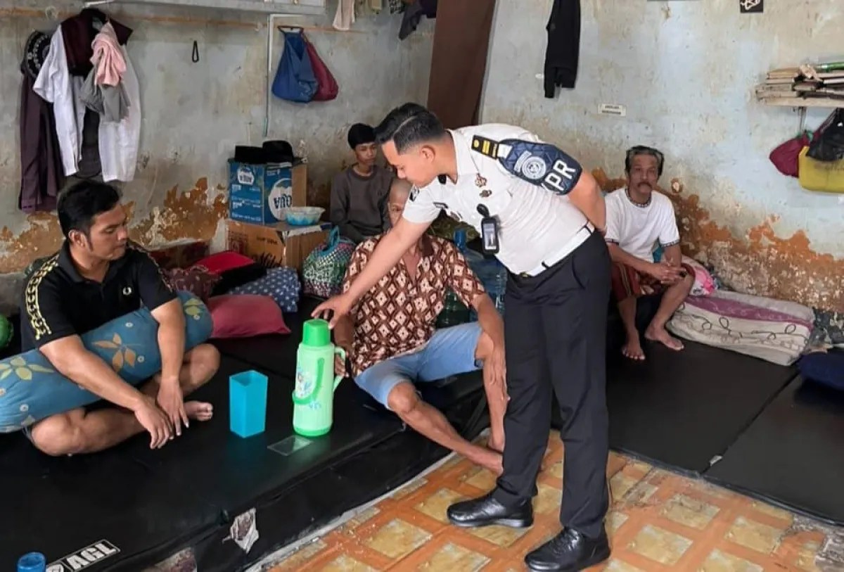 Rutan Sampang Bagikan Termos Air Hangat di Tiap Kamar Warga Binaan
