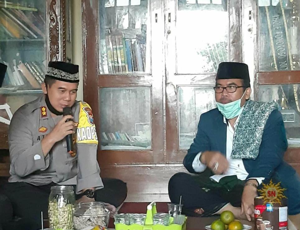 Kapolres Ponorogo AKBP Muhammad Nur Aziz, S.H, S.Ik, M. Si, saat bersilaturahmi di Pondok Ilhamul Qudus Ponorogo