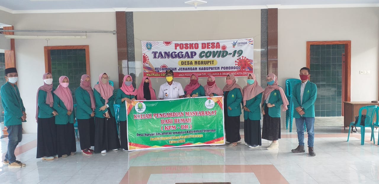 Mahasiswa IAIN Ponorogo saat Kuliah Pengabdian Masyarkat 