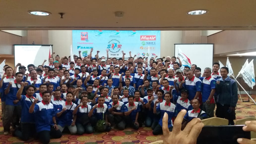 Anggota Gathering AC Midea APITU DPD Jawa Barat saat Halal Bi Halal