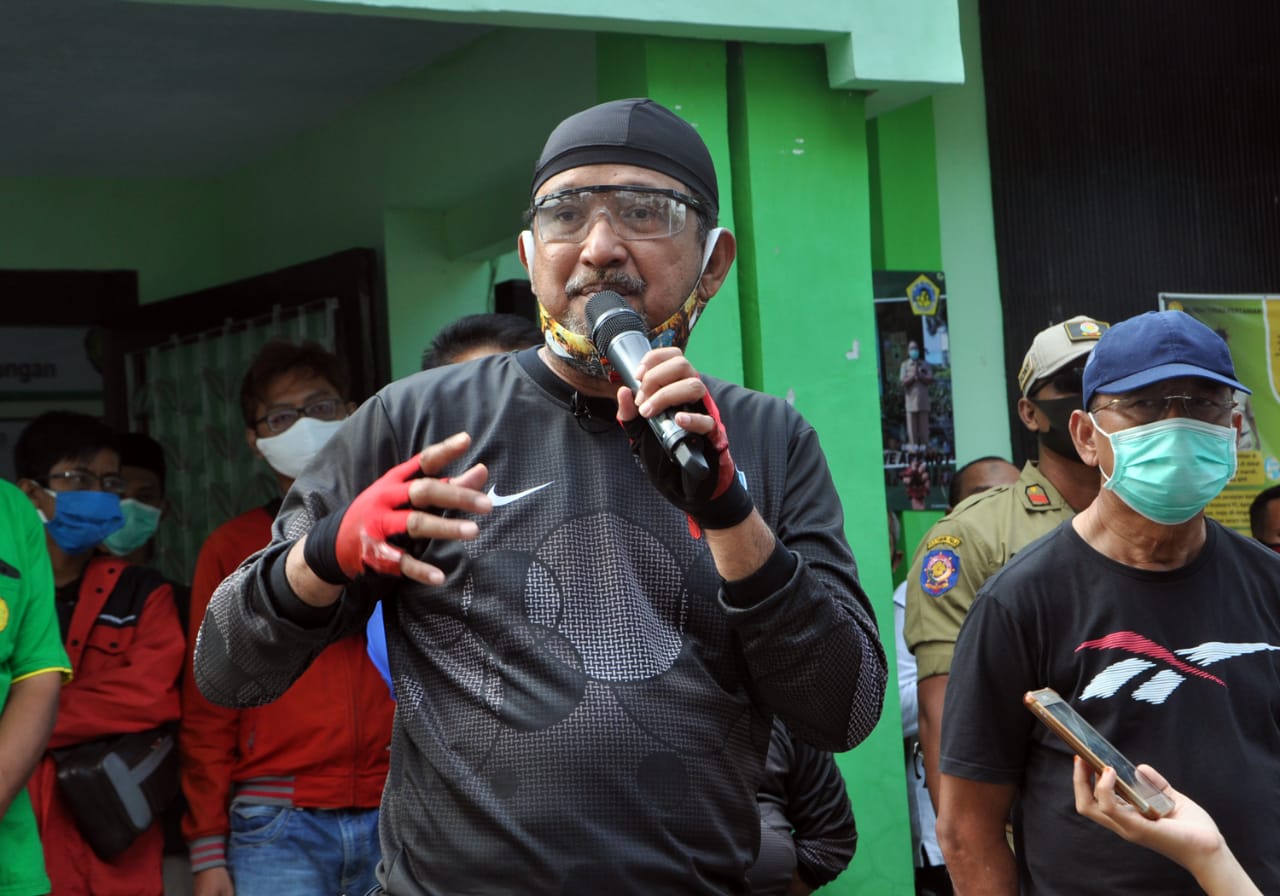 Bupati Ponorogo Ipong Muchlissoni