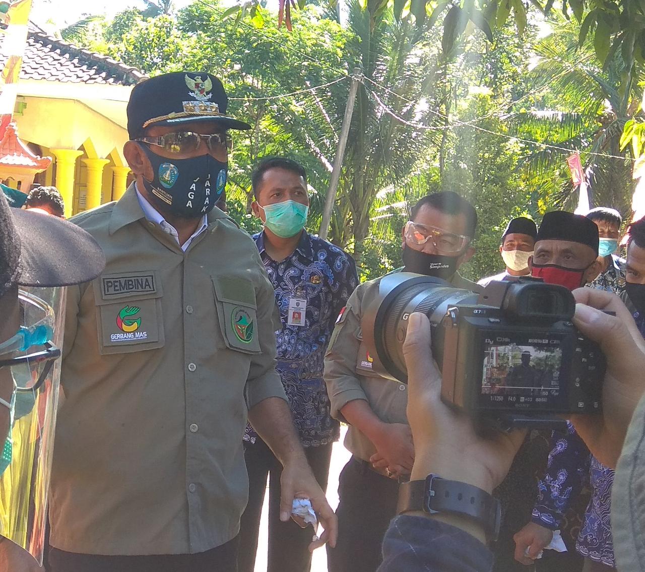 Bupati Ponorogo Ipong Muchlissoni