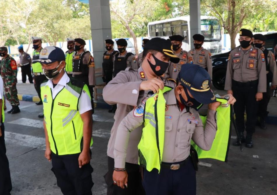 Apel Pengukuhan Satgas Pelopor Cegah Covid-19 Komunutas Terminal